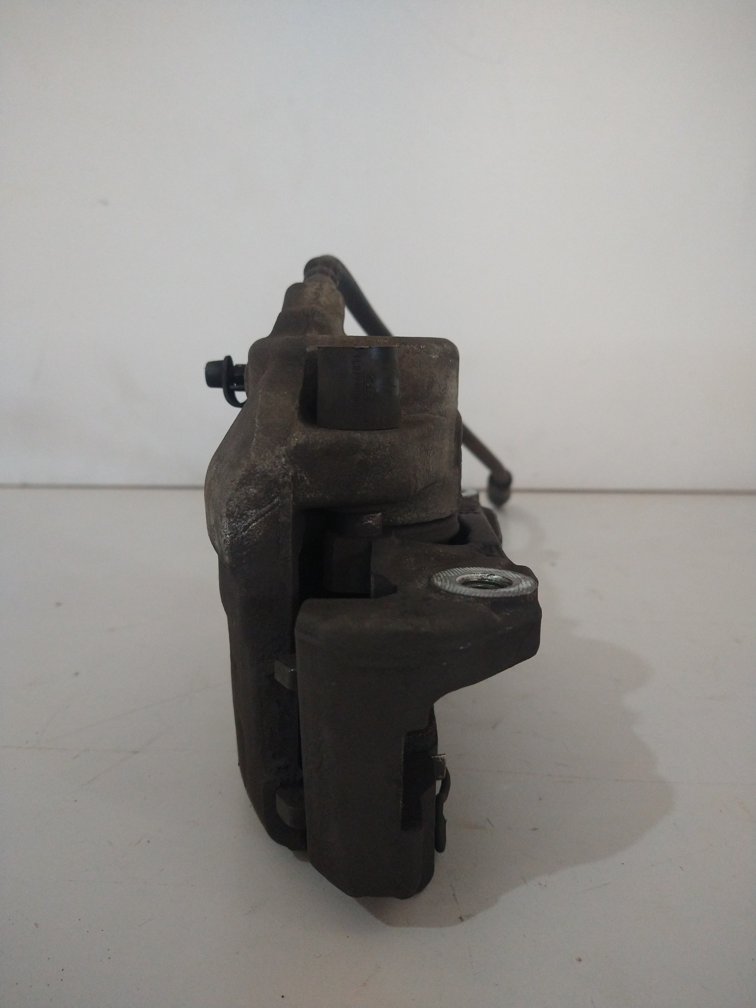 Pinça De Freio D/d Onix Prisma Cobalt 2016 Usado Original