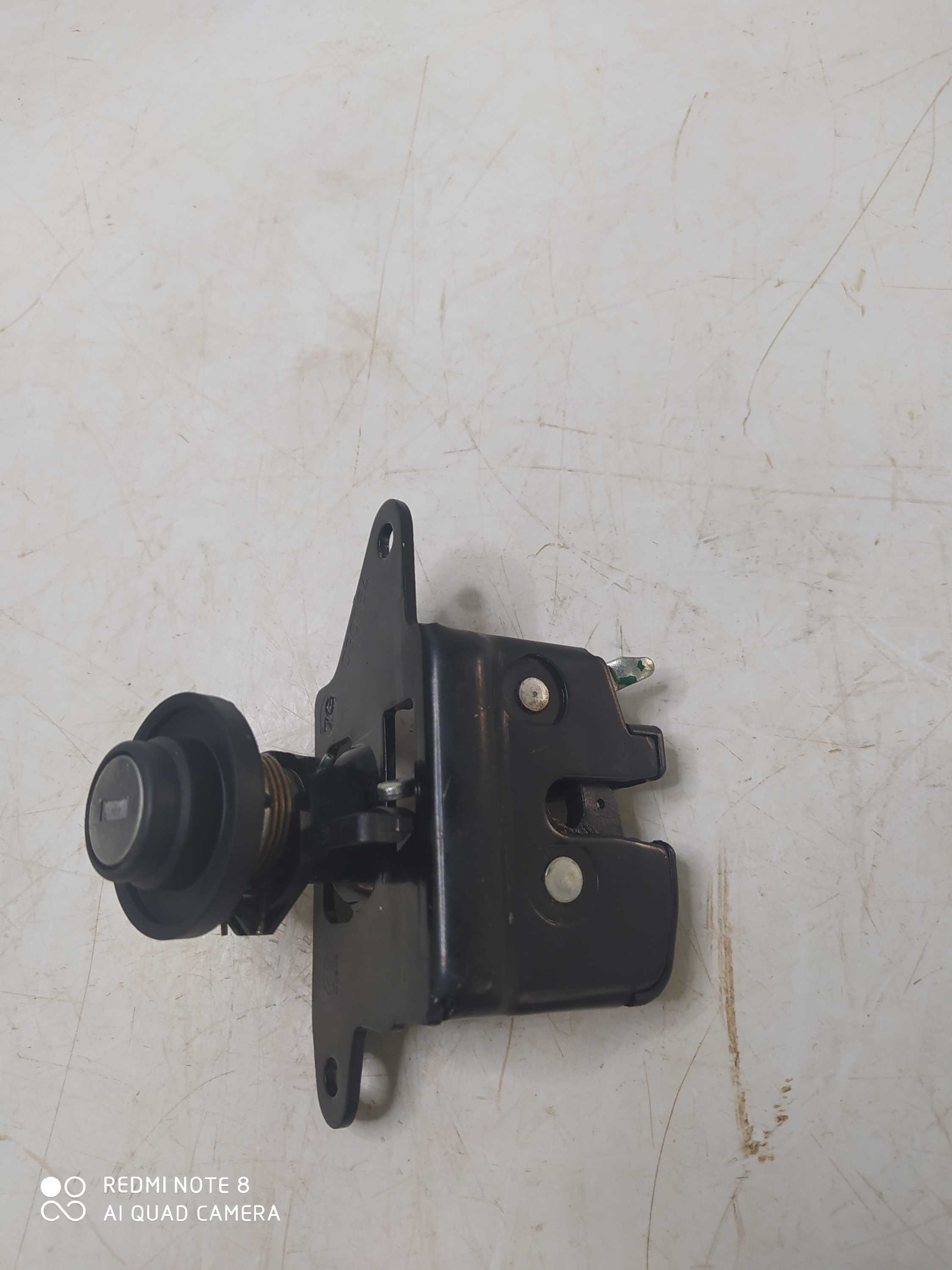 Fechadura Porta Malas Fiat Mobi Drive 2018 4