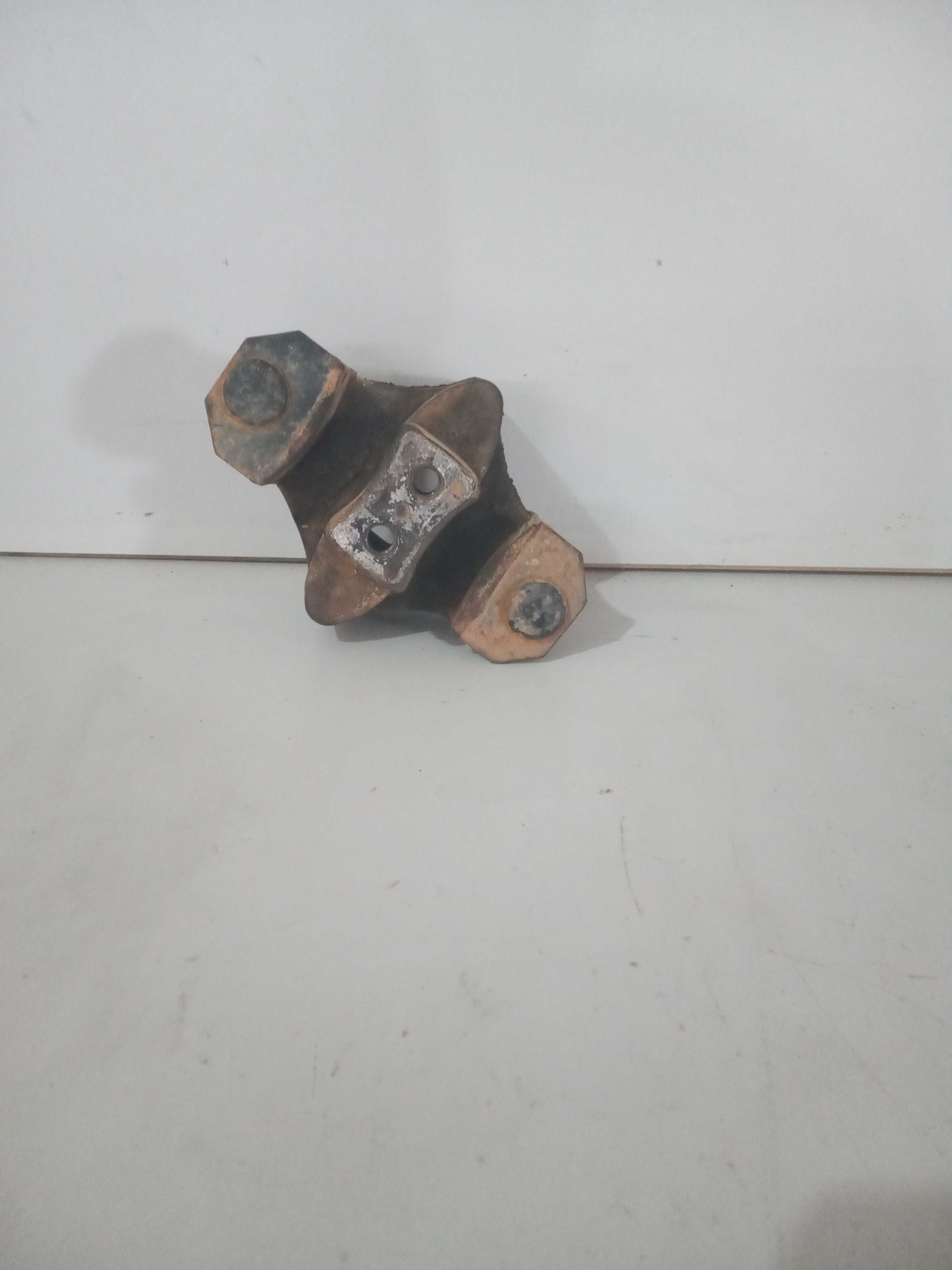 Coxim Motor Dianteiro Esquerdo Monza Usado