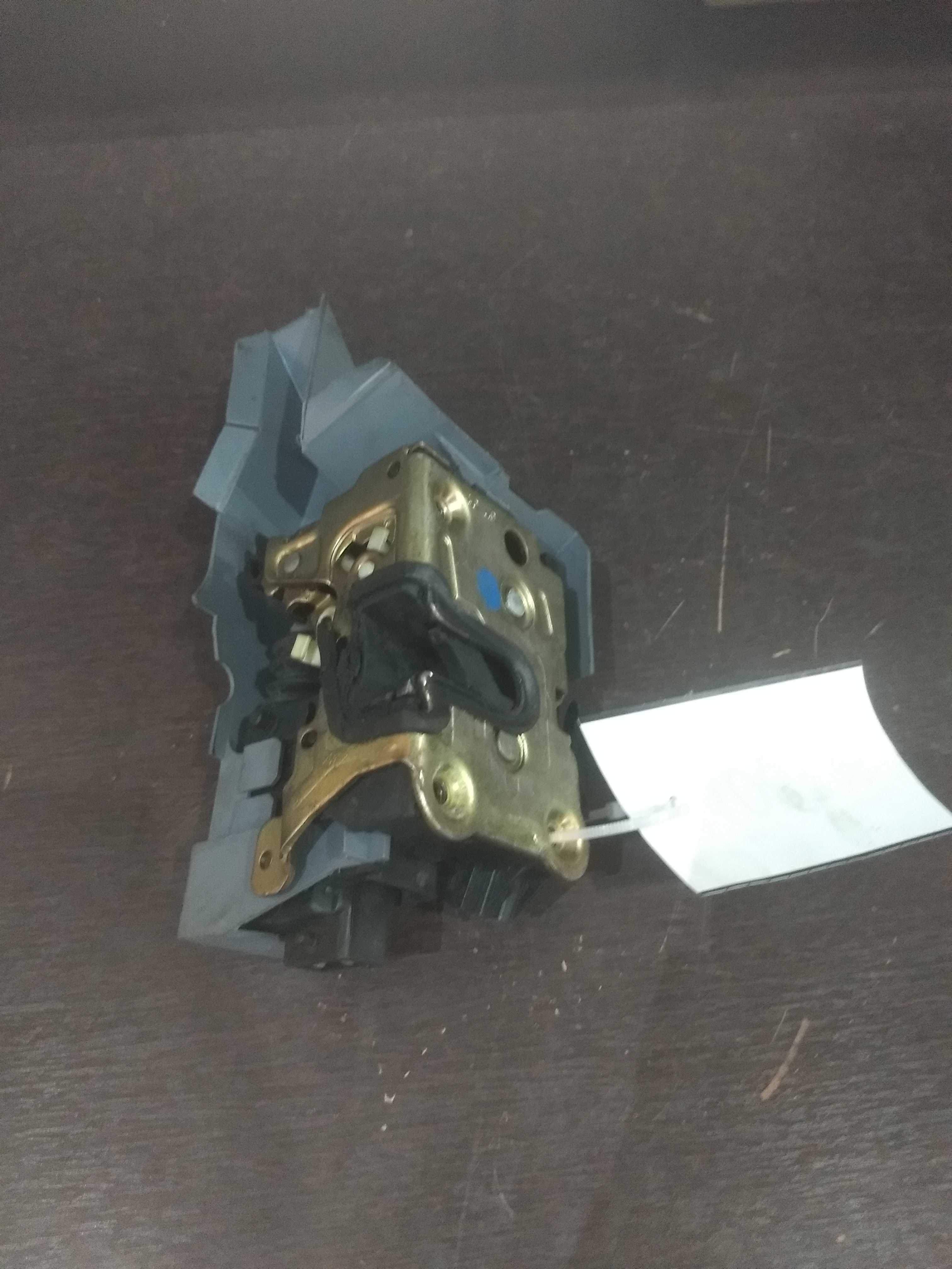 Fechadura Dianteira Direita Renault Clio Usado Original