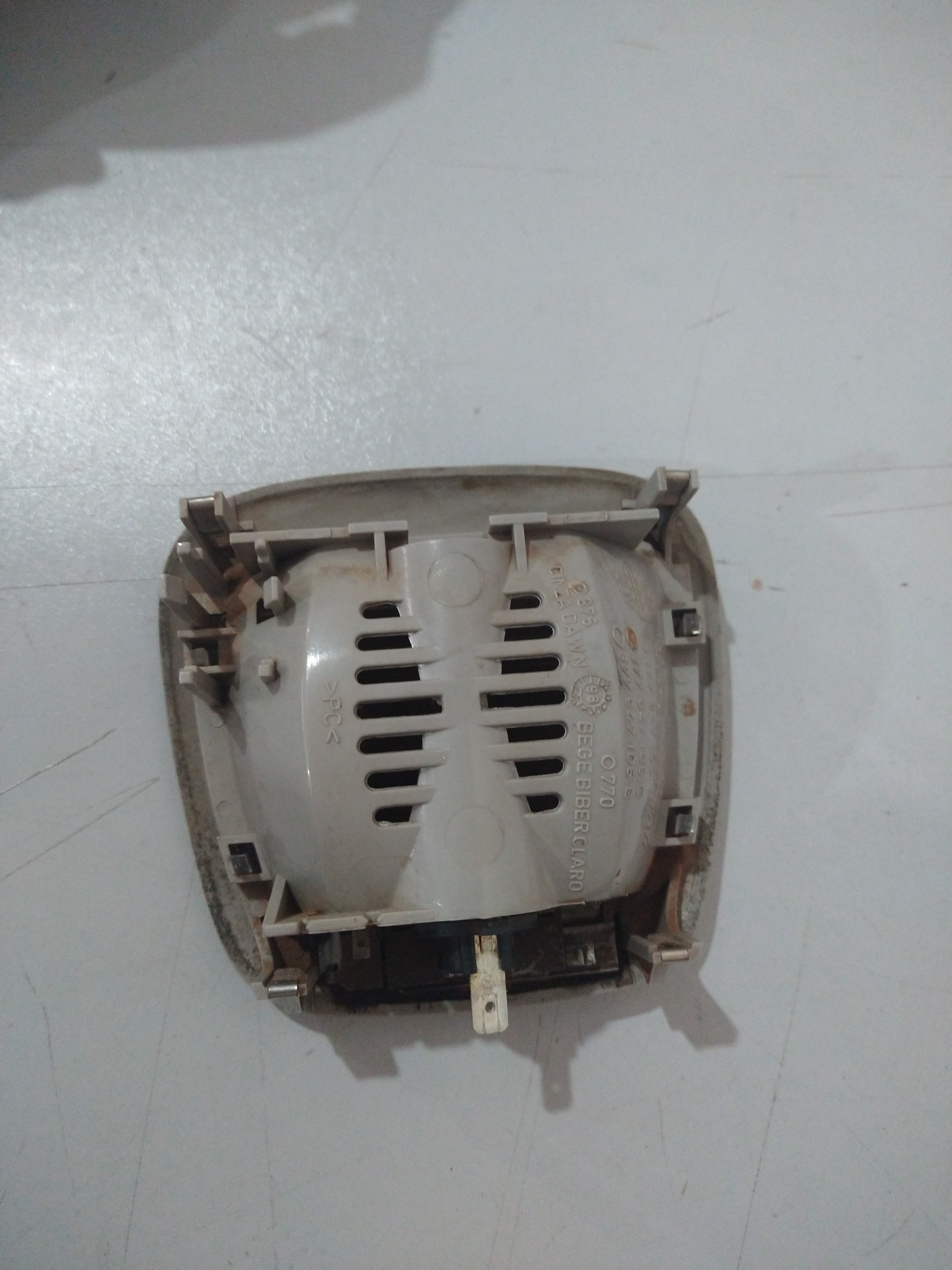 Lanterna Do Teto Vw Gol Bola Ge/g3 Parati/saveriro 98 Usado 2