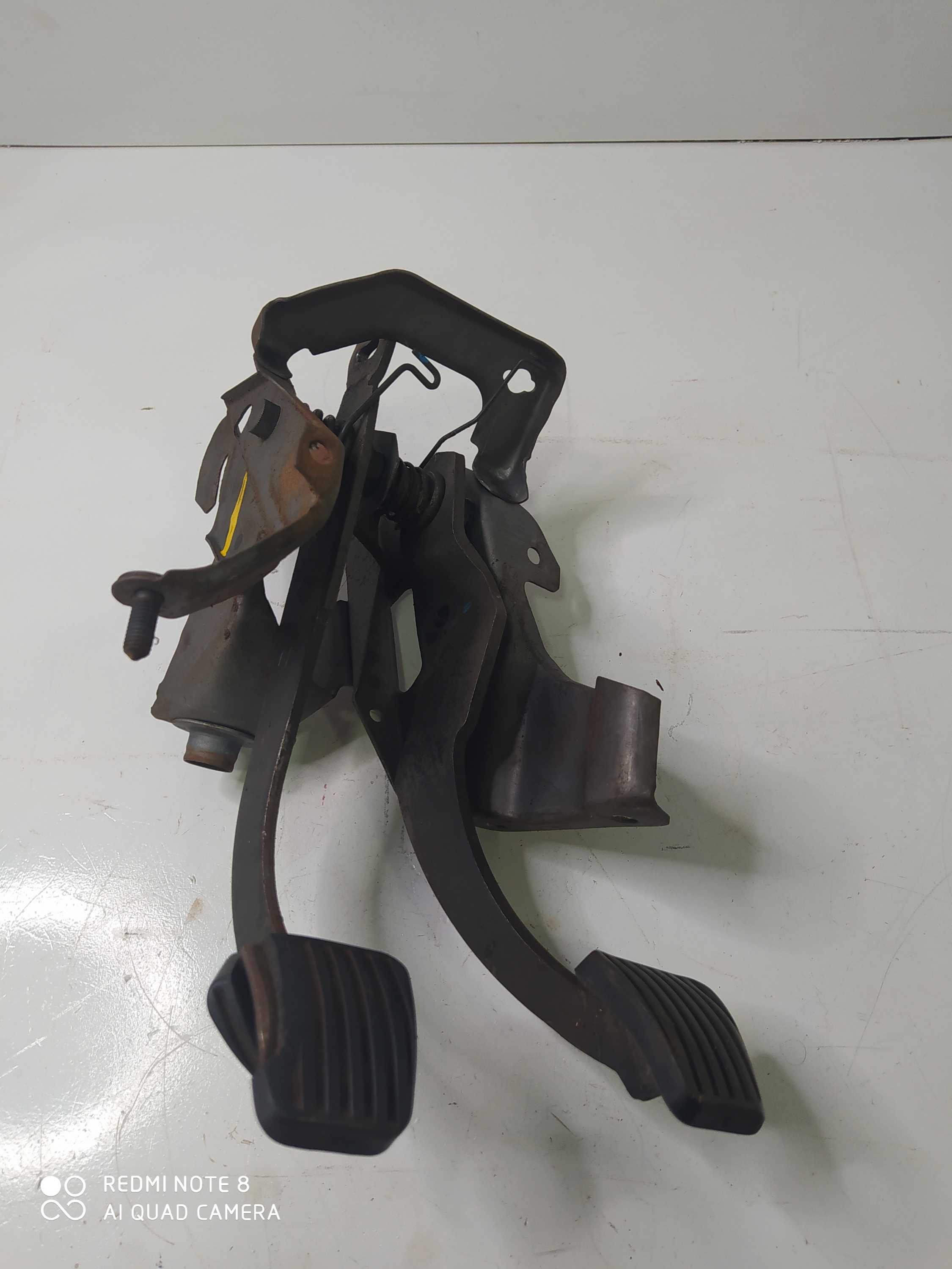Pedaleira Chevrolet Corsa 2007 3