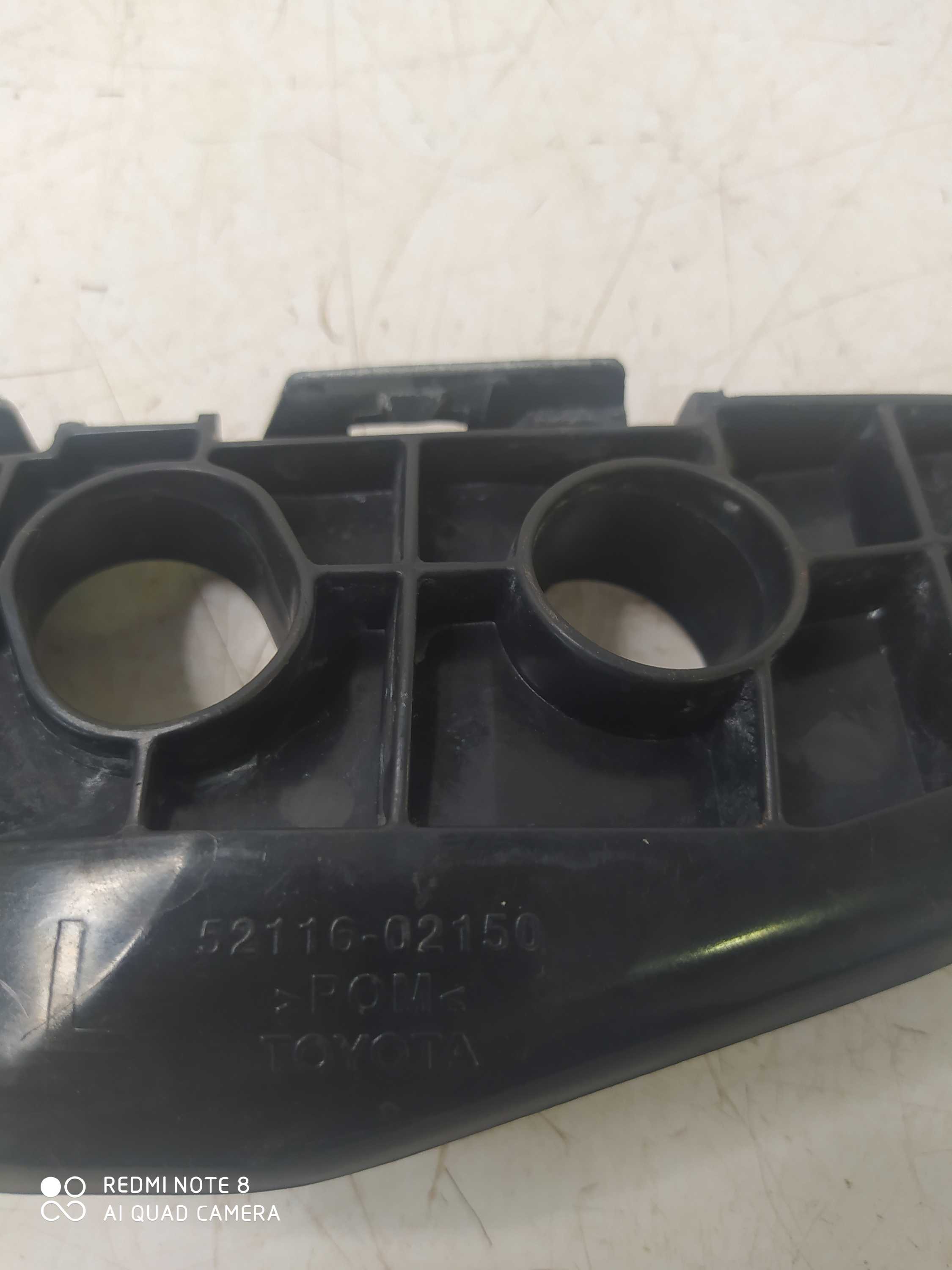 Guia Parachoque Dianteiro Esquerdo Toyota Corolla 1.8 2009 3
