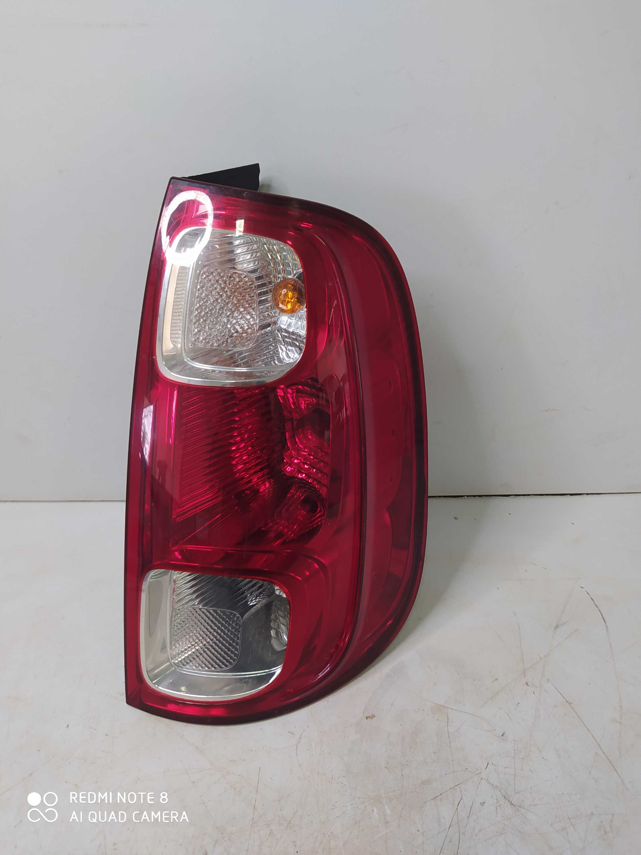 Lanterna Traseira Direita Fiat Uno Vivace 2012 Com Detalhe Direito Vermelho 6