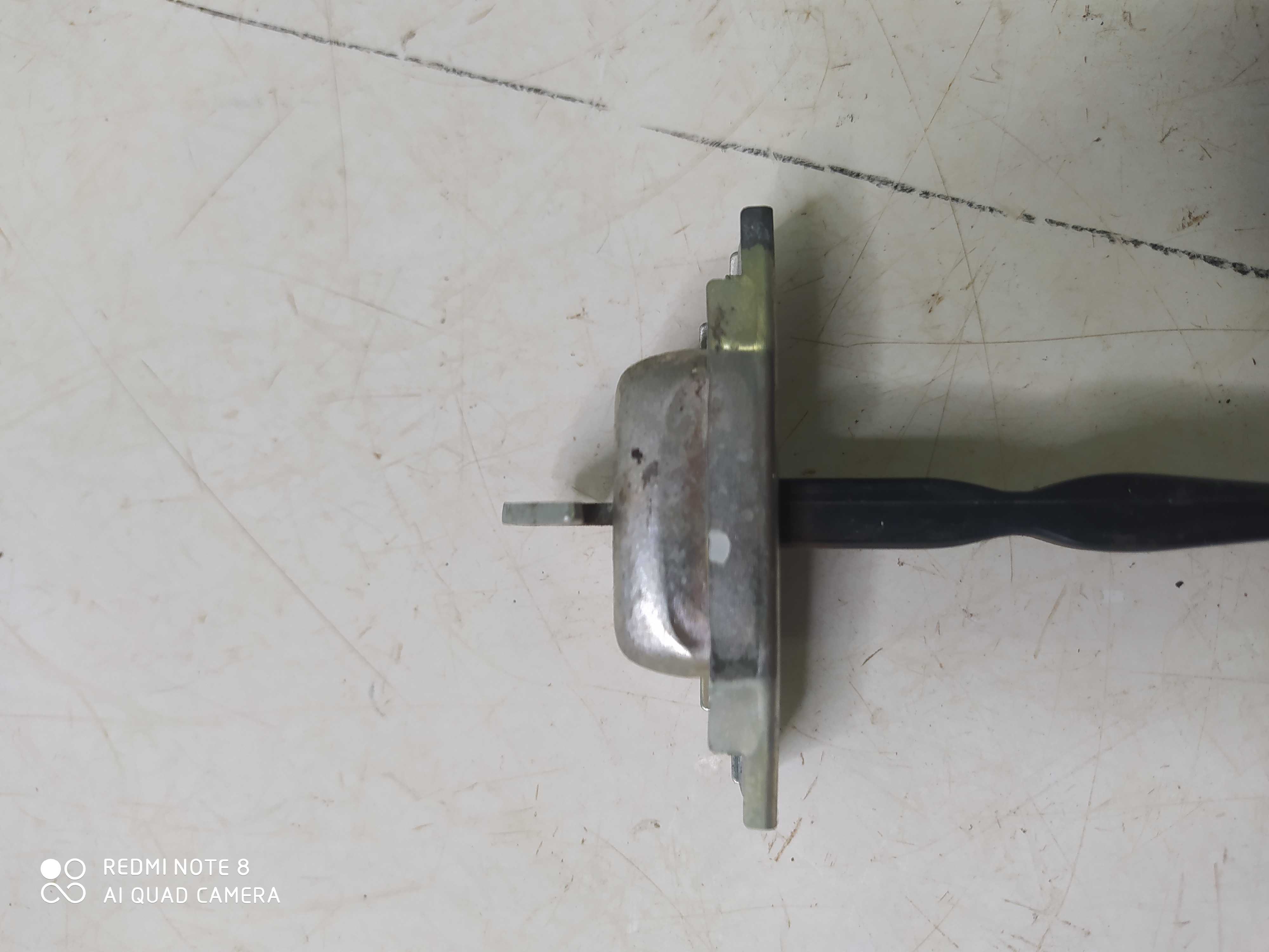 Limitador Porta Traseira Esquerda Toyota Corolla 2.0 2015 3