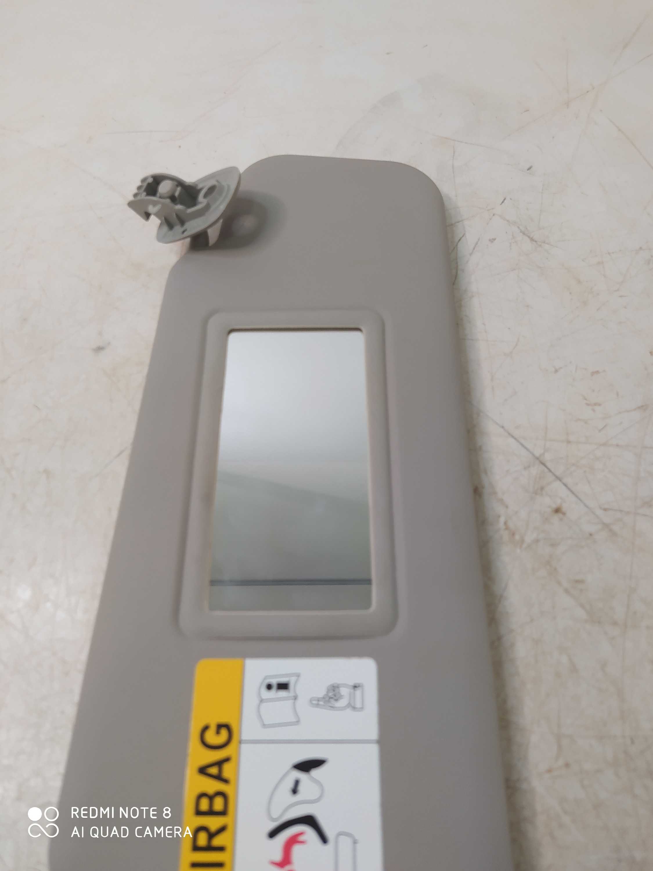 Quebra Sol Direito Renault Sandero 2019