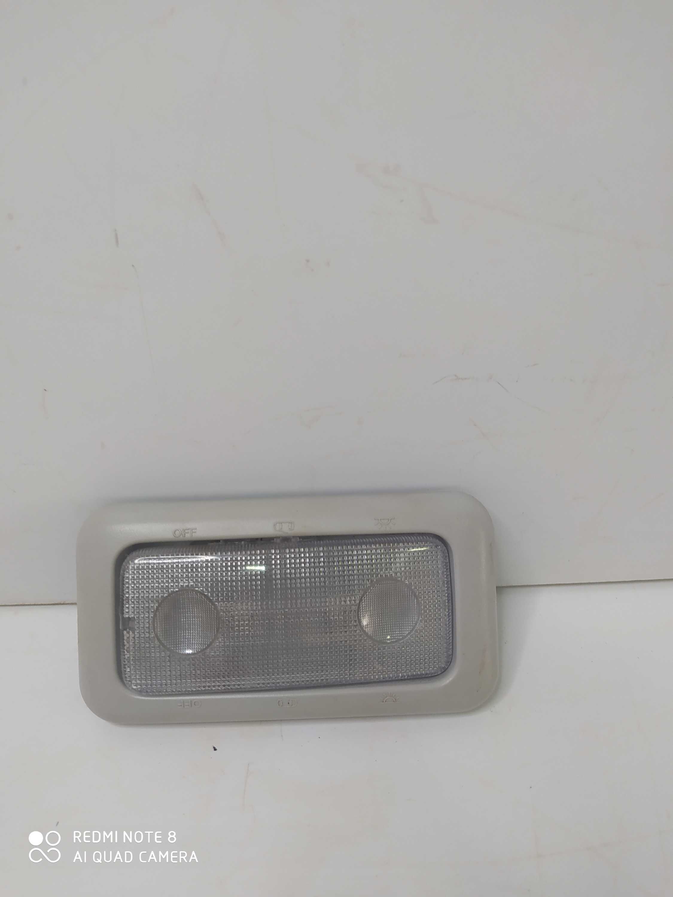 Lanterna De Teto Cortesia Fiat Mobi 2018 4