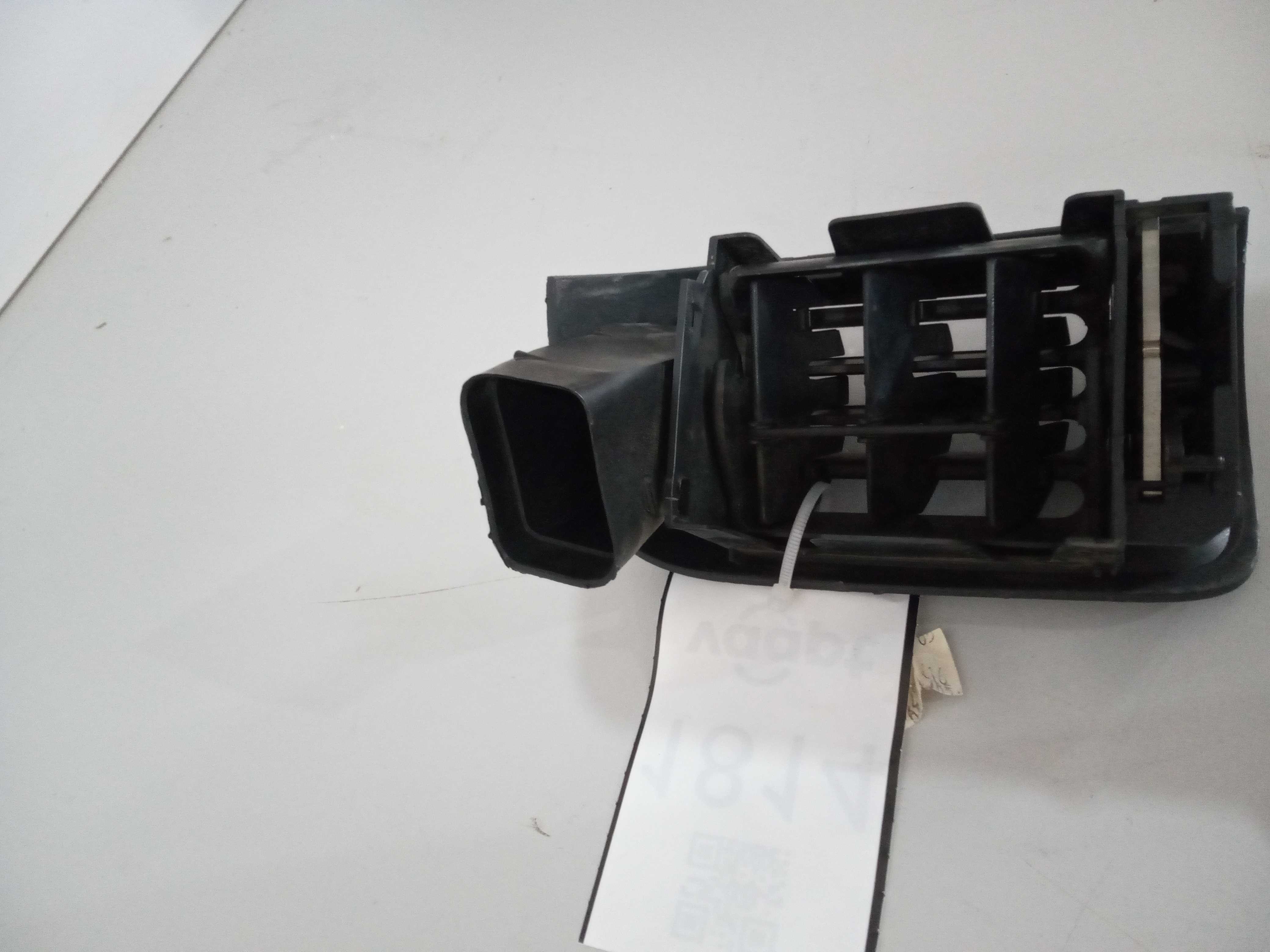 Difusor De Ar Lado Esquerdo Renault Clio Usado 3