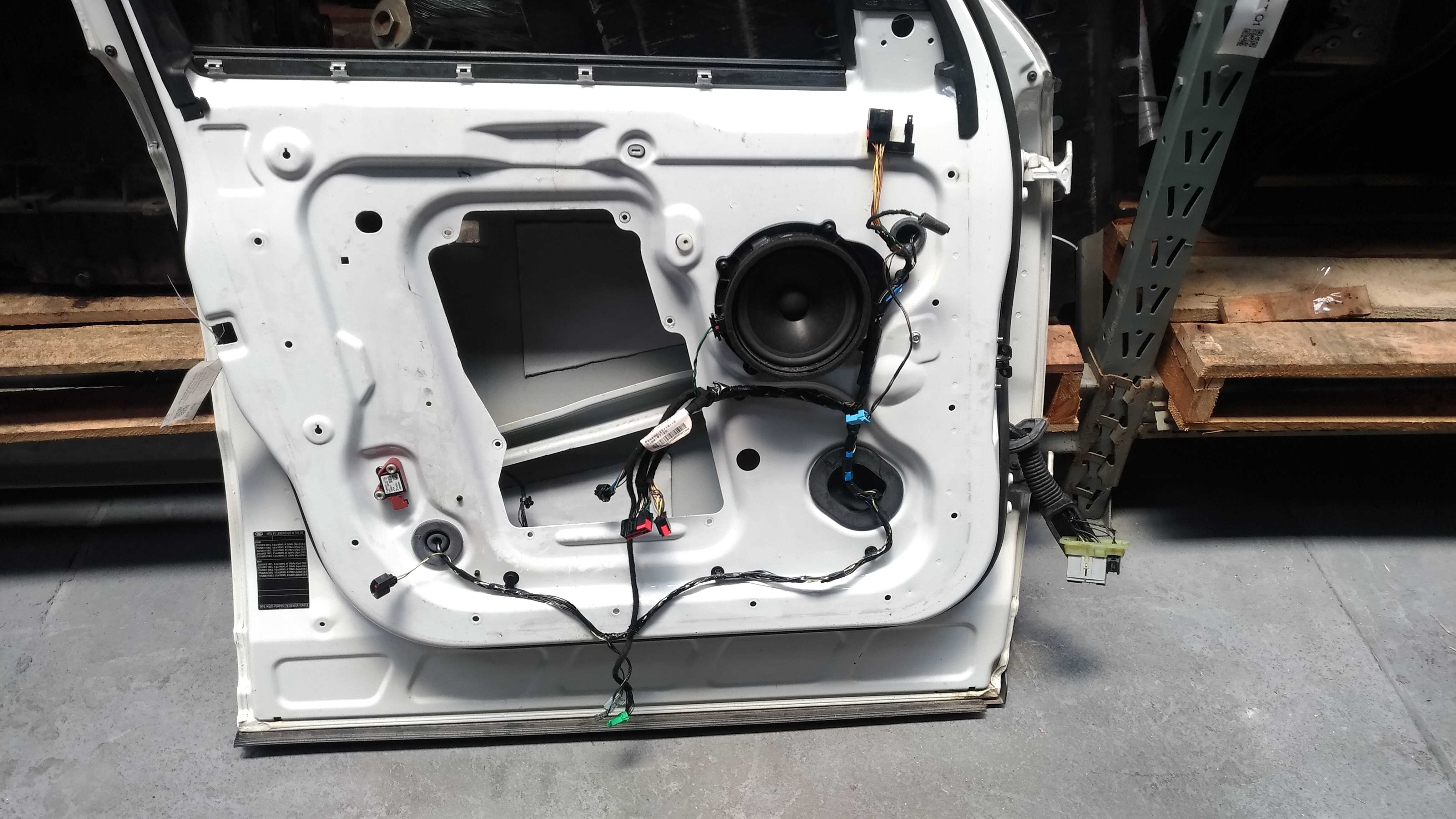 Porta Dianteira Esquerda Range Rover Sport 2010 V289 Branco 6