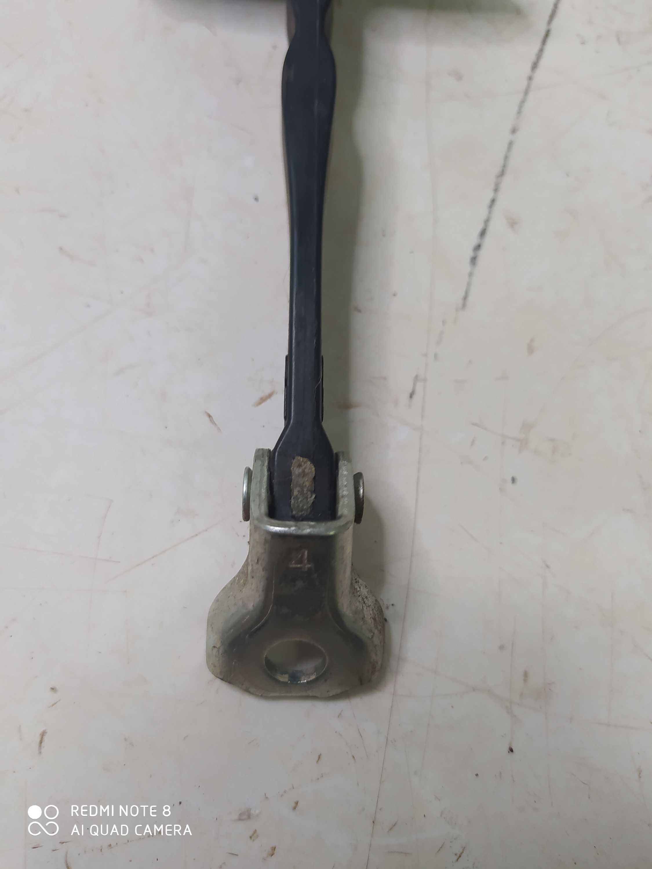 Limitador Porta Traseira Esquerda Toyota Corolla 2.0 2015