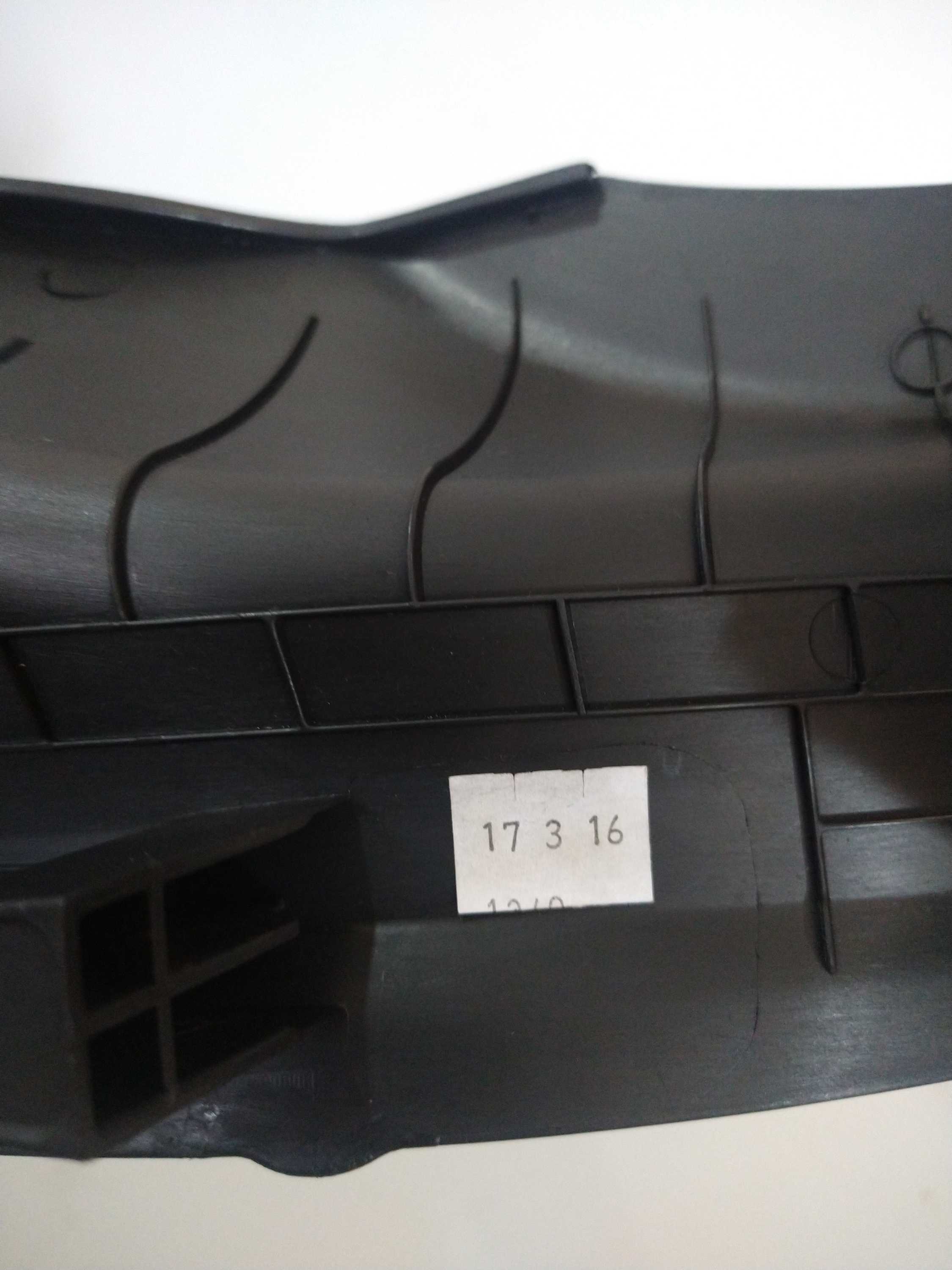 Acabamento Da Soleira Tras L/d Gm Onix, Prisma 2016 Usado 5