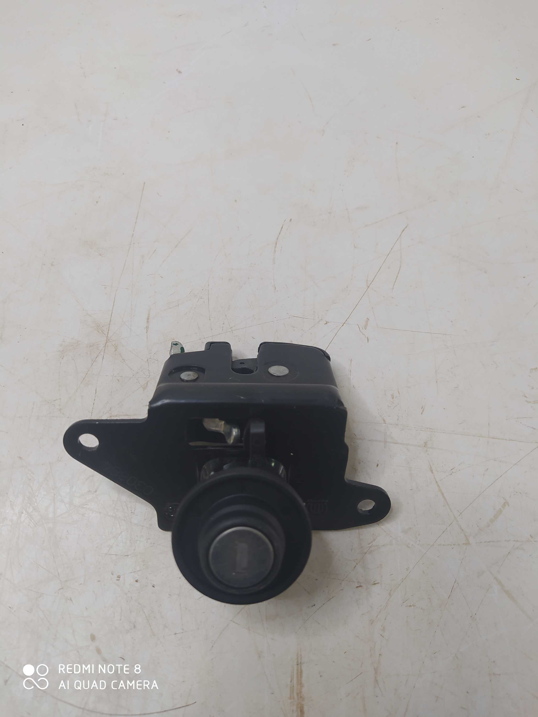 Fechadura Porta Malas Fiat Mobi Drive 2018 3