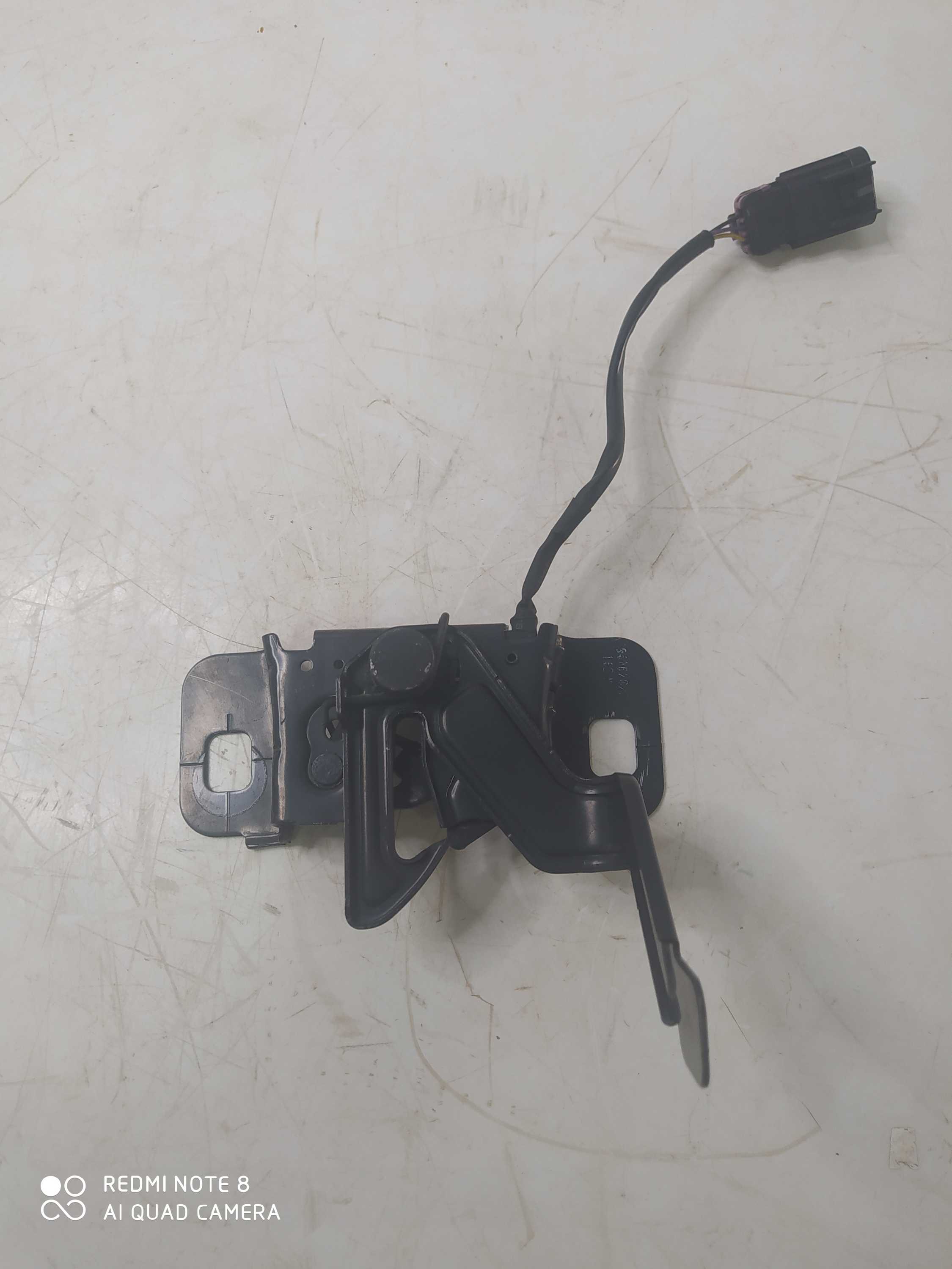 Fechadura Capô Chevrolet Cobalt  2015 94762823 4