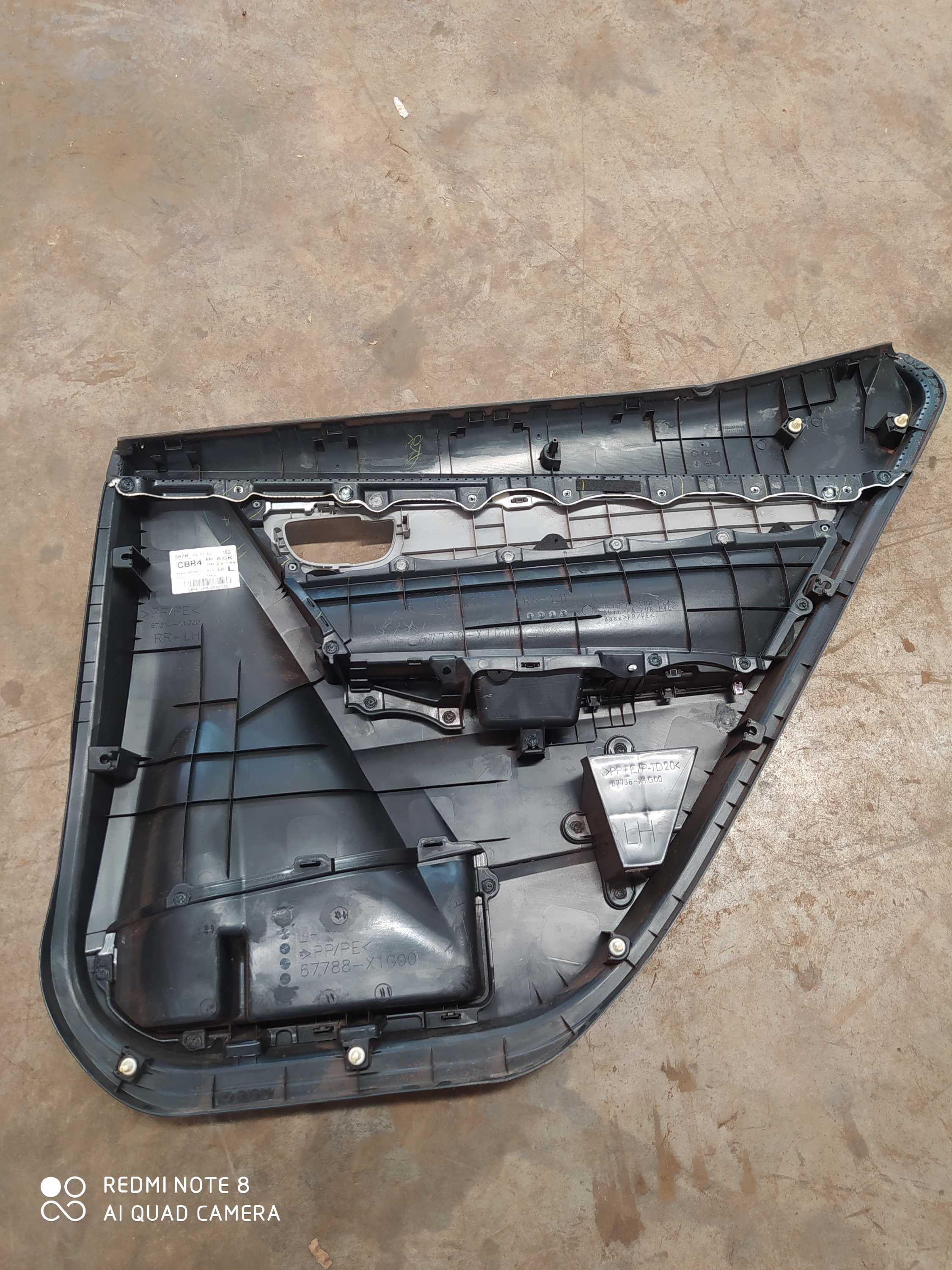 Forro De Porta Traseira Esquerda Toyota Corolla Xei 2015 Preto E Cinza 8
