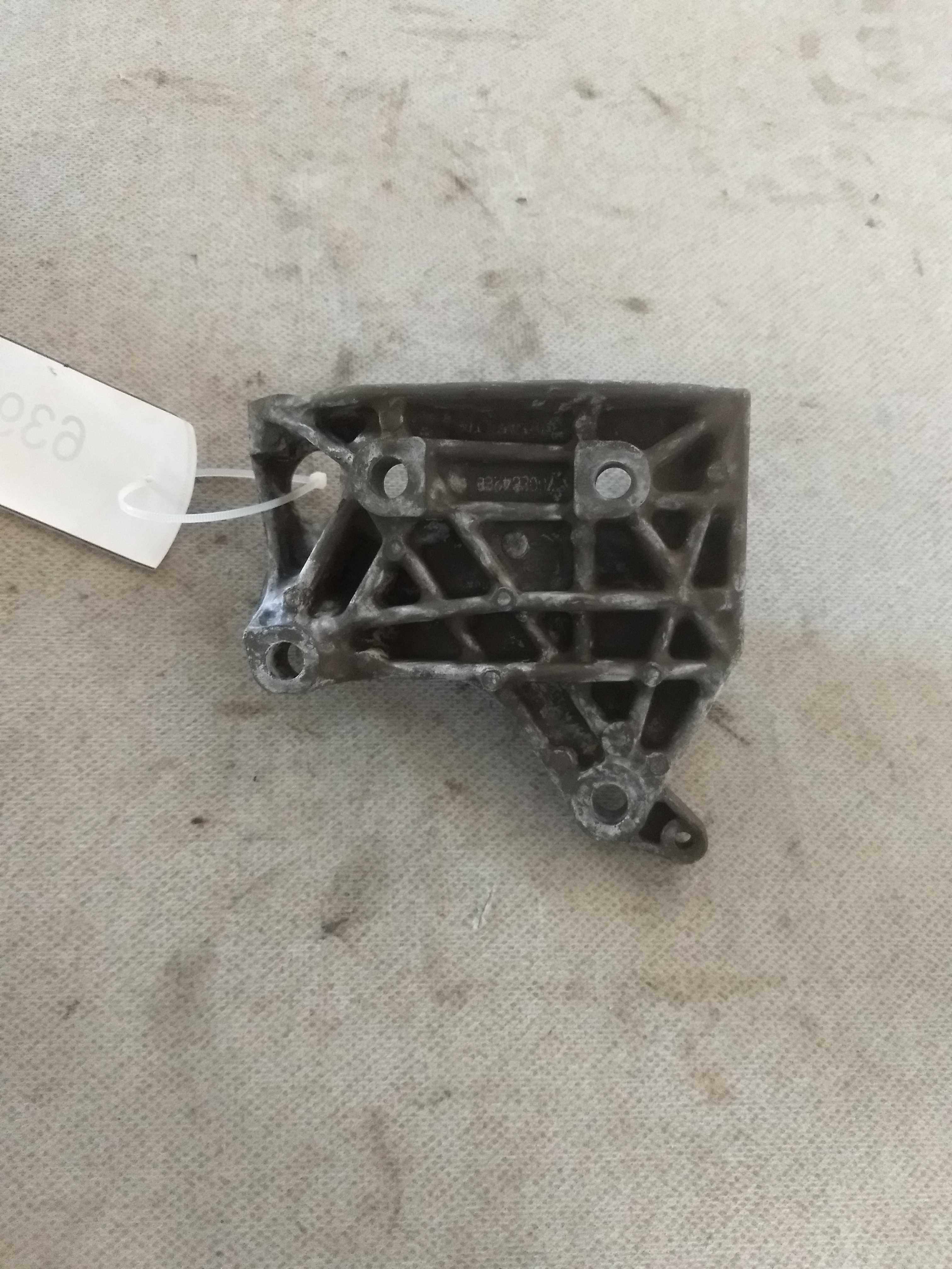 Suporte Do Alternador Renault Clio Peugeot 206 1.0 16v 3