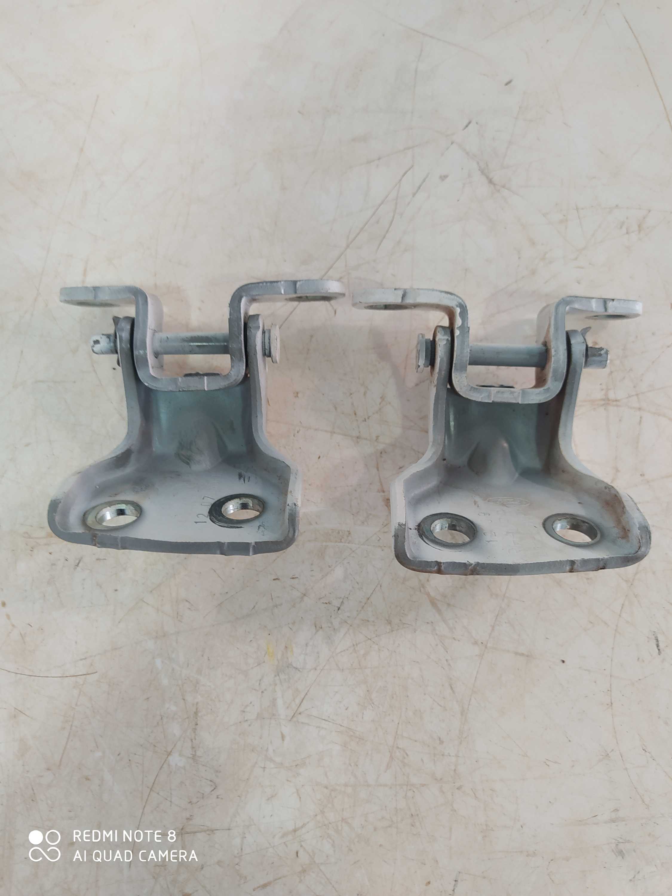 Dobradiça Porta Dianteira Direita Ford Fiesta 2012 Par