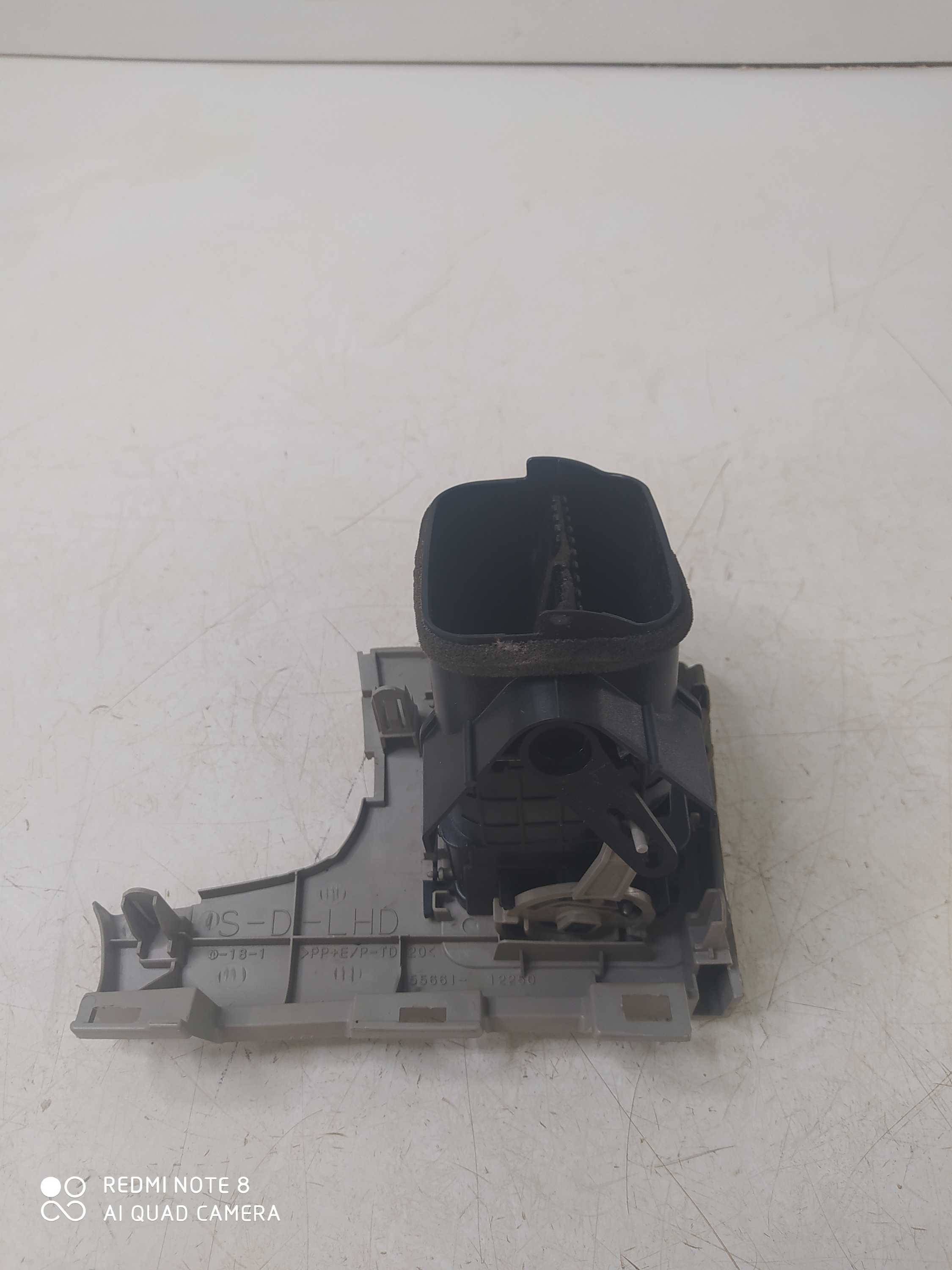 Difusor Saída Ar Esquerdo Toyota Corolla 2009 7