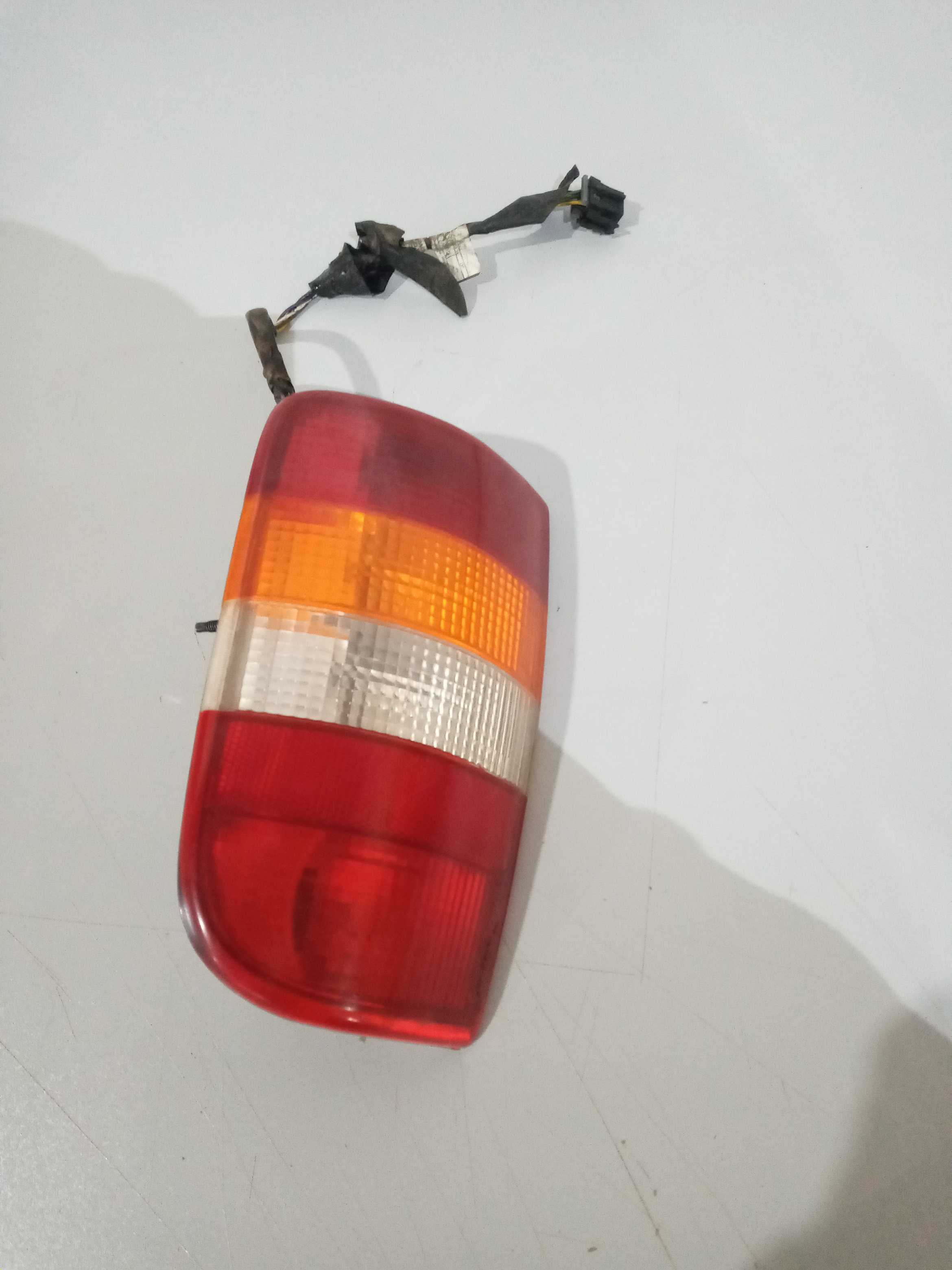 Lanterna esquerda s10 blazer 95/00 usada