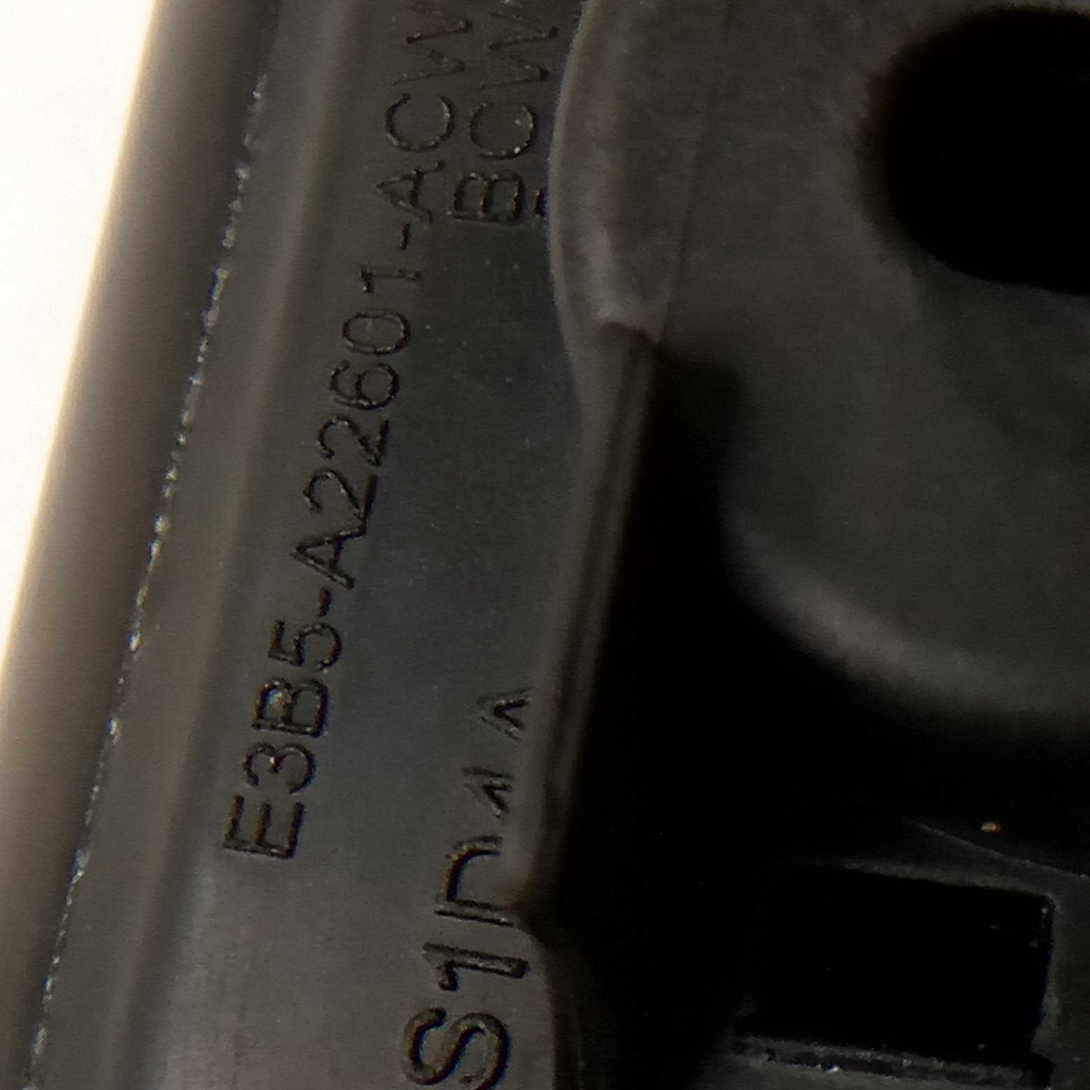 Maçaneta Interna Porta Traseira Esquerda Ka Hatch 2016  Preto 5