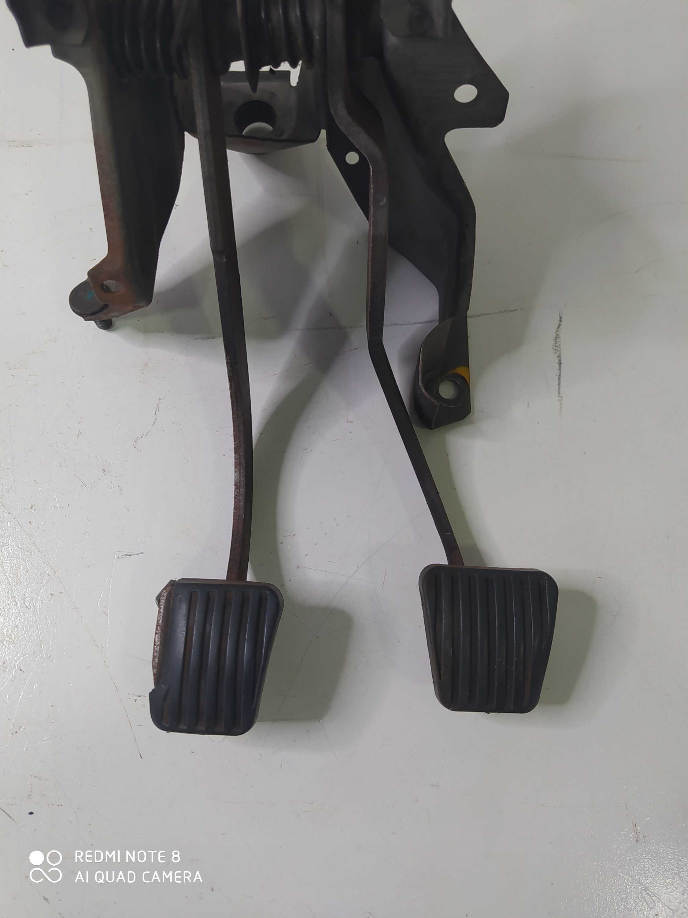 Pedaleira Chevrolet Corsa 2007 6